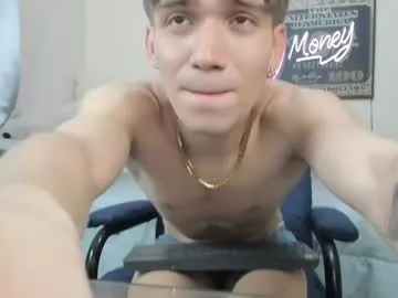 e_vvv_a – webcam model profile photo Image 7