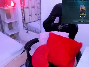 playussoftly – webcam model profile photo Image 11