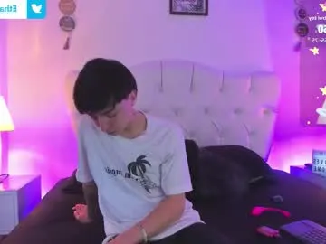 wet_dreamm22 – webcam model profile photo Image 9