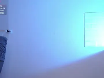 chlooee_ – webcam model profile photo Image 10