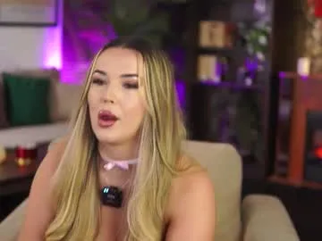 miamontoya – webcam model profile photo Image 14