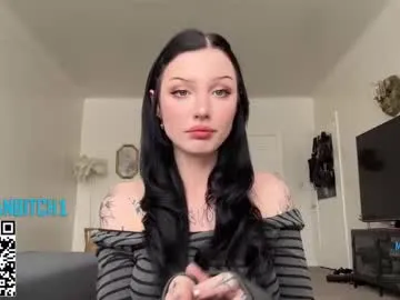 aaronyperla – webcam model profile photo Image 3