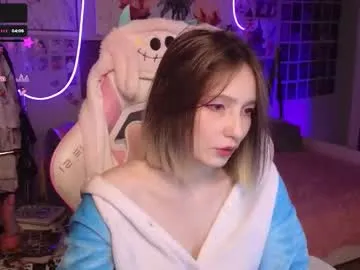 holyhee – webcam model profile photo Image 19