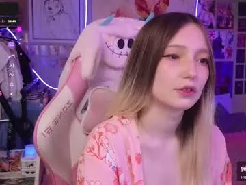 holyhee – webcam model profile photo Image 4