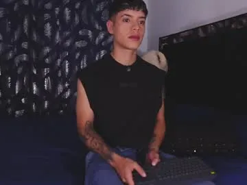 hotmilfbitch – webcam model profile photo Image 3