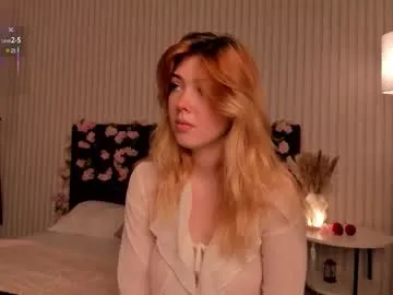 queen_sophie_m – webcam model profile photo Image 7