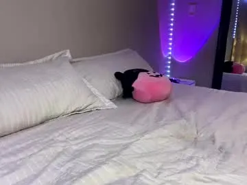 angelsofaurora – webcam model profile photo Image 16