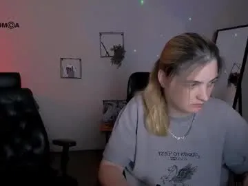 heaven_gall_ – webcam model profile photo Image 10