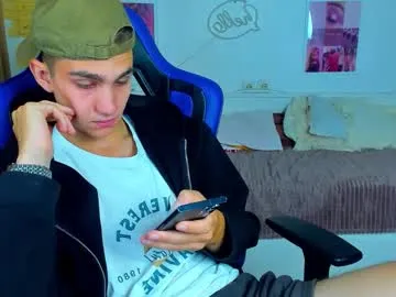 littleflowers – webcam model profile photo Image 7