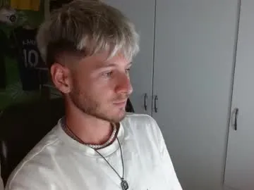 petites_perles – webcam model profile photo Image 10