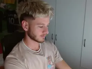 petites_perles – webcam model profile photo Image 13