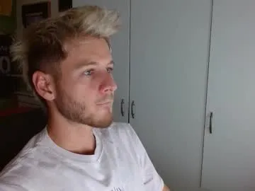 petites_perles – webcam model profile photo Image 15