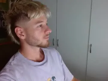 petites_perles – webcam model profile photo Image 18