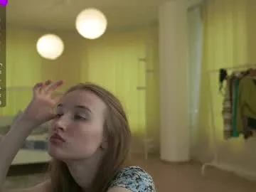 miya_shake – webcam model profile photo Image 4