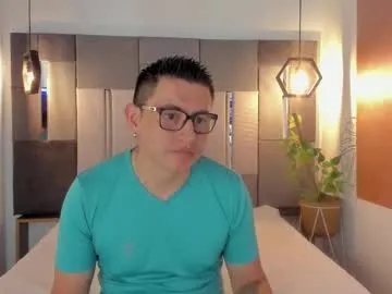 sexy_hot_friends_ – webcam model profile photo Image 12