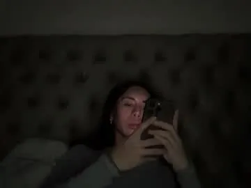 straight__friends – webcam model profile photo Image 17