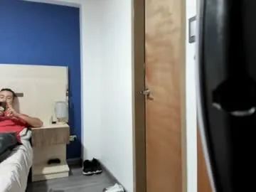 angelsofaurora – webcam model profile photo Image 4