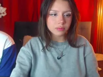 alice_edward – webcam model profile photo Image 15