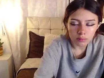 alice_edward – webcam model profile photo Image 2