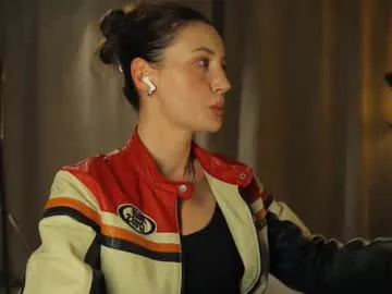 hotwifejadeli – webcam model profile photo Image 2