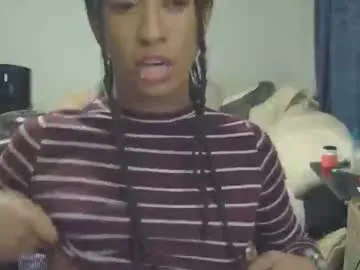 petites_perles – webcam model profile photo Image 6