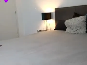 loving_ladies – webcam model profile photo Image 17