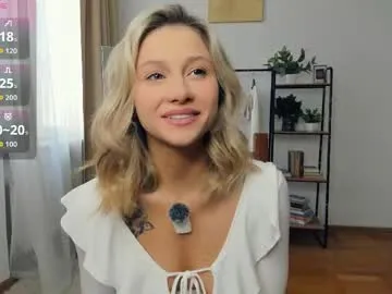 IngridSaint – webcam model profile photo Image 14