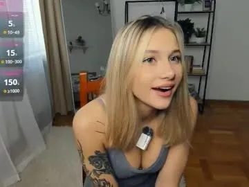 IngridSaint – webcam model profile photo Image 9