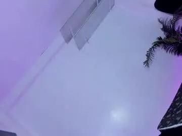 playussoftly – webcam model profile photo Image 9