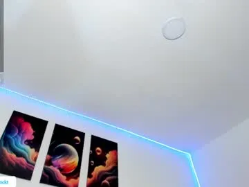 IngridSaint – webcam model profile photo Image 11