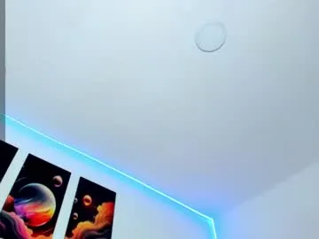 IngridSaint – webcam model profile photo Image 5