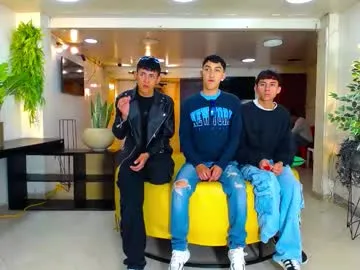 your_dolls – webcam model profile photo Image 10