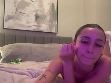 katie_dierse – webcam model profile photo Image 9