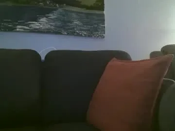 karlenegries – webcam model profile photo Image 12