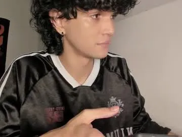 alexxiskye – webcam model profile photo Image 15