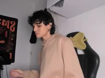 alexxiskye – webcam model profile photo Image 8