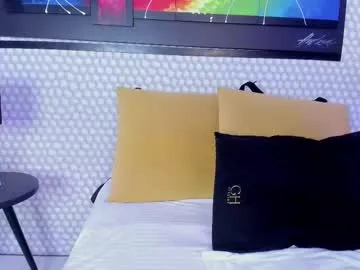 mrsprude – webcam model profile photo Image 18