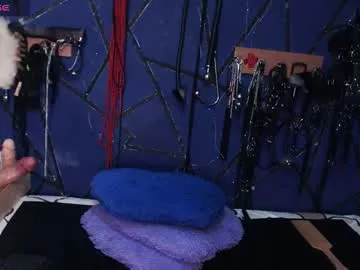 lucretiaburnaugh – webcam model profile photo Image 4