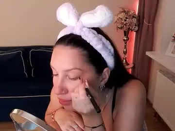 im_manu – webcam model profile photo Image 13