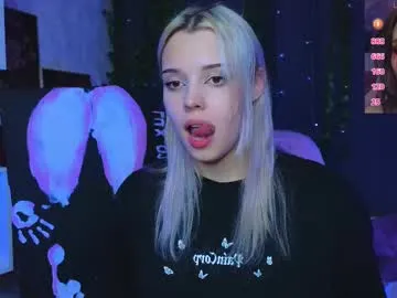 emily_____ – webcam model profile photo Image 5