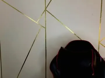 loving_ladies – webcam model profile photo Image 6