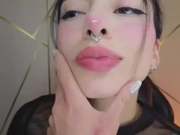 loving_ladies – webcam model profile photo Image 9