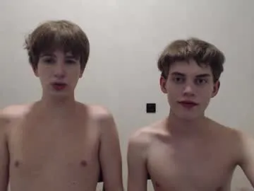 sexy_hot_friends_ – webcam model profile photo Image 12