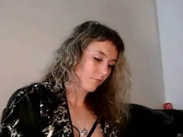 burnletitallburn – webcam model profile photo Image 15