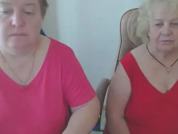 karlenegries – webcam model profile photo Image 12