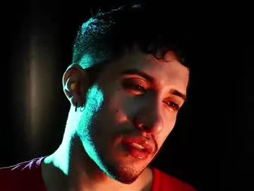 piginnya – webcam model profile photo Image 17