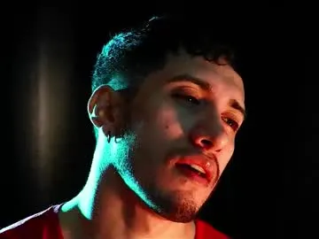 piginnya – webcam model profile photo Image 4