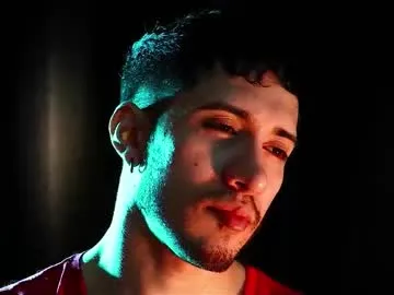 piginnya – webcam model profile photo Image 8