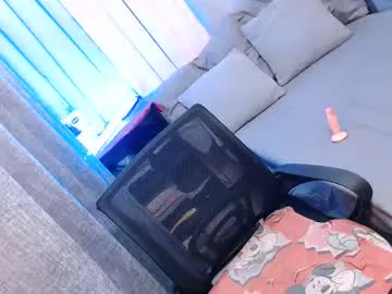 cinacandy – webcam model profile photo Image 13