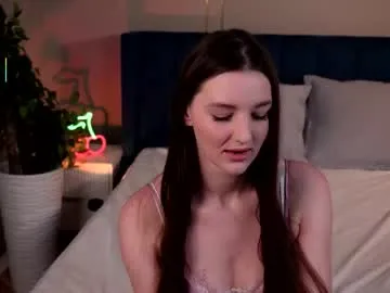 lovelusik – webcam model profile photo Image 6